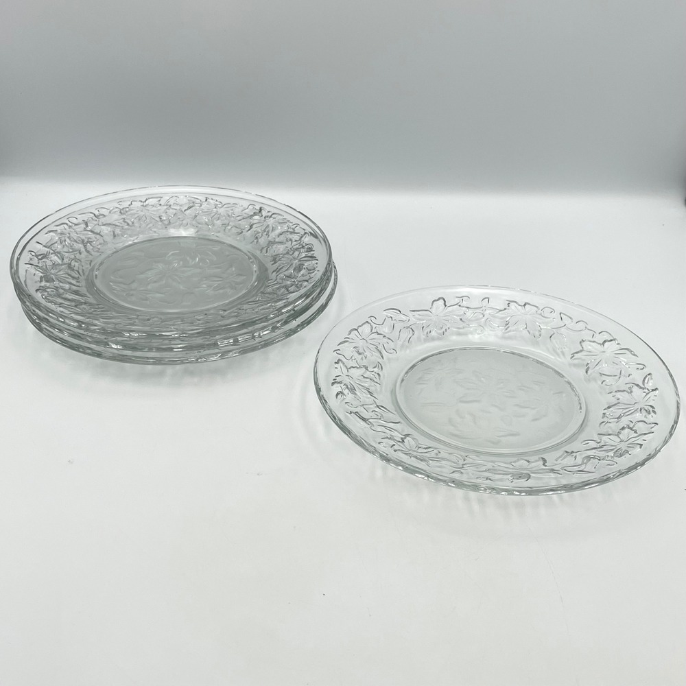 Vintage 1980s Set of 4 Princess House Fantasia 8" Clear Glass Luncheon Plates